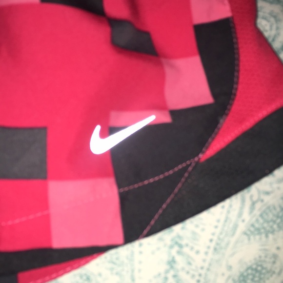 Nike running shorts - Picture 2 of 4